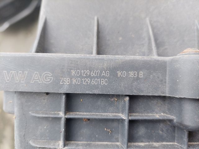 bontott VW PASSAT B6 Légszűrő Ház