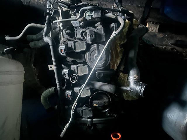 bontott VW PASSAT B6 Motorblokk (Fűzött)