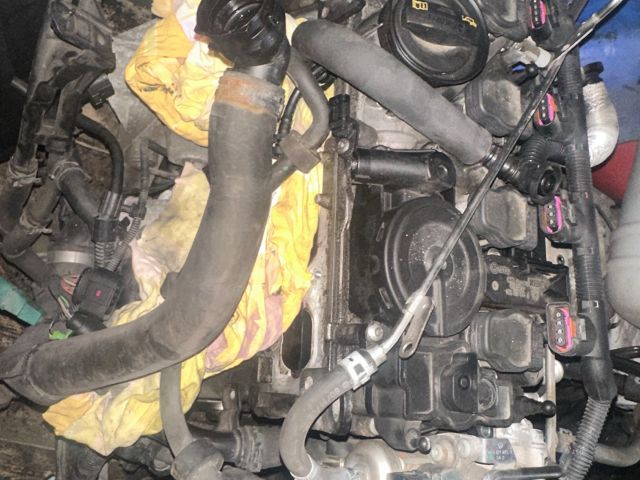 bontott VW PASSAT B6 Motorblokk (Fűzött)