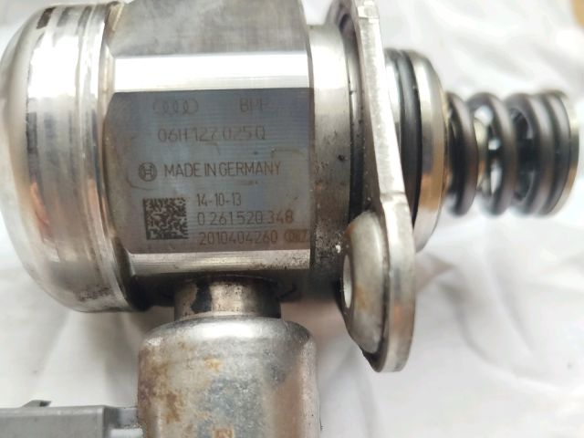 bontott VW PASSAT B6 Nagynyomású Szivattyú