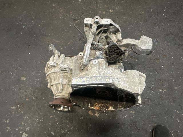 bontott VW PASSAT B6 Váltó (Mechanikus)