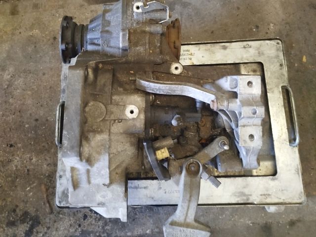 bontott VW PASSAT B6 Váltó (Mechanikus)