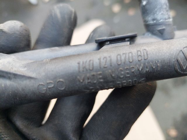 bontott VW PASSAT B6 Vízcső