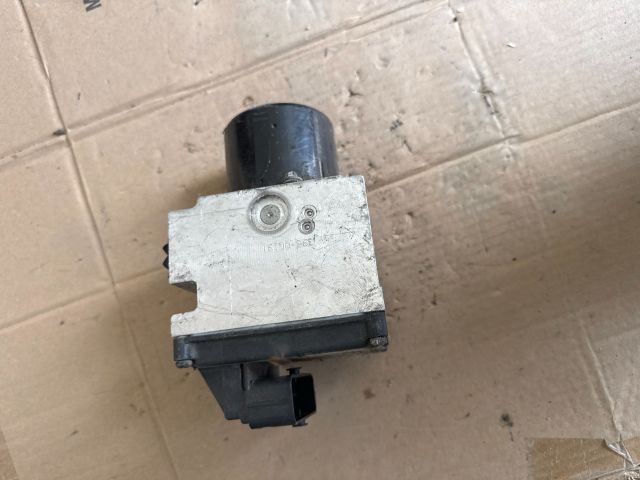 bontott VW PASSAT B6 ABS Kocka