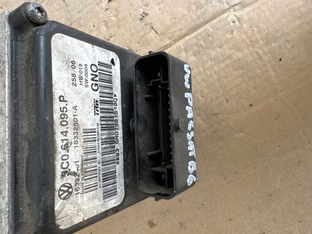 bontott VW PASSAT B6 ABS Kocka