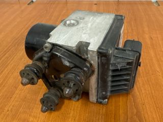 bontott VW PASSAT B6 ABS Kocka