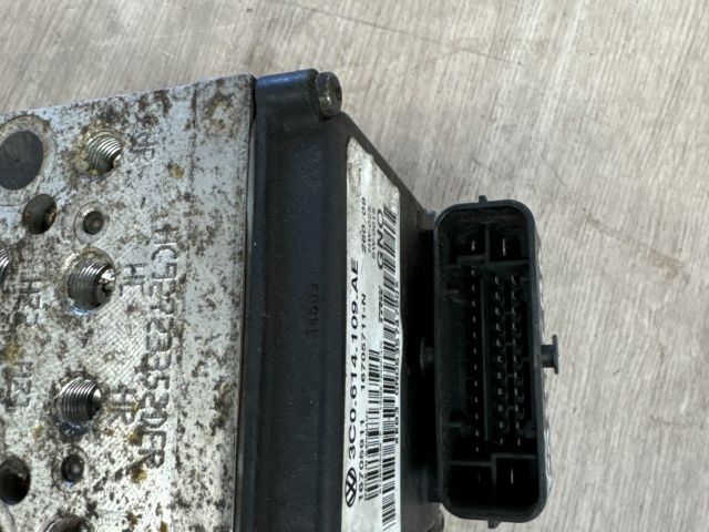 bontott VW PASSAT B6 ABS Kocka