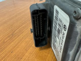 bontott VW PASSAT B6 ABS Kocka