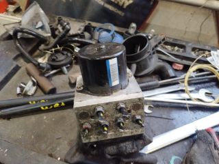 bontott VW PASSAT B6 ABS Kocka