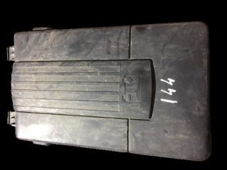 bontott VW PASSAT B6 Akkumulátor Fedél