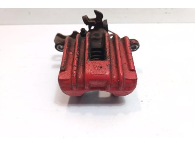 bontott VW PASSAT B6 Bal hátsó Féknyereg Munkahengerrel