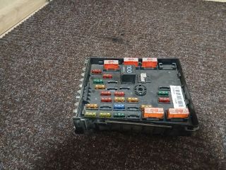 bontott VW PASSAT B6 Biztosítéktábla Motortér