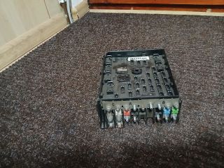 bontott VW PASSAT B6 Biztosítéktábla Motortér