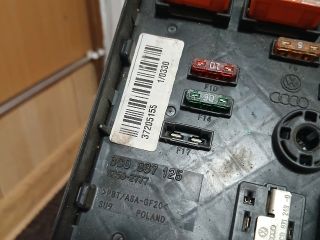 bontott VW PASSAT B6 Biztosítéktábla Motortér