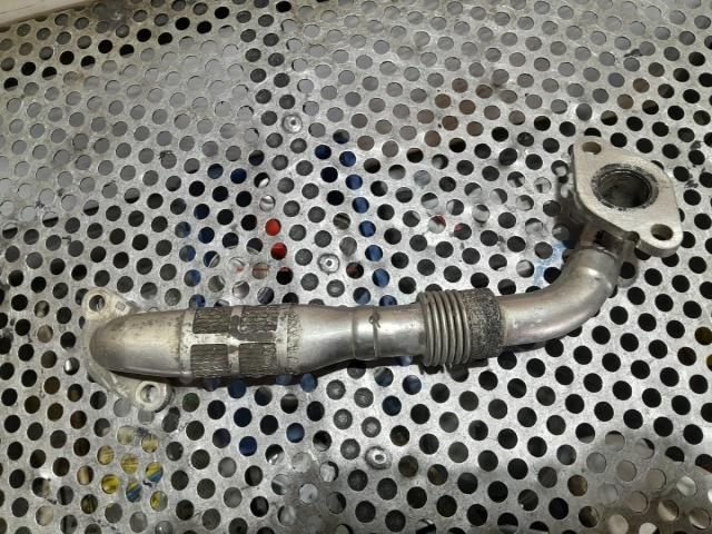 bontott VW PASSAT B6 EGR Hűtő Cső