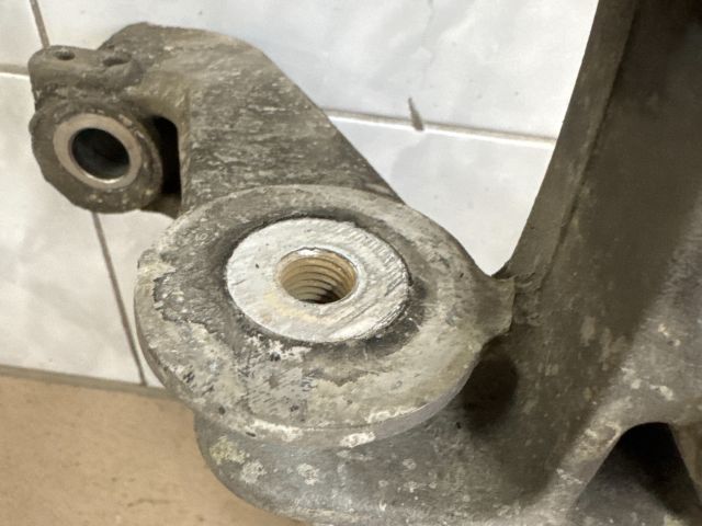 bontott VW PASSAT B6 Első Bölcső