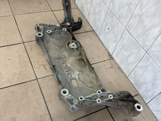 bontott VW PASSAT B6 Első Bölcső