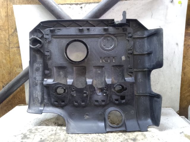 bontott VW PASSAT B6 Felső Motorburkolat