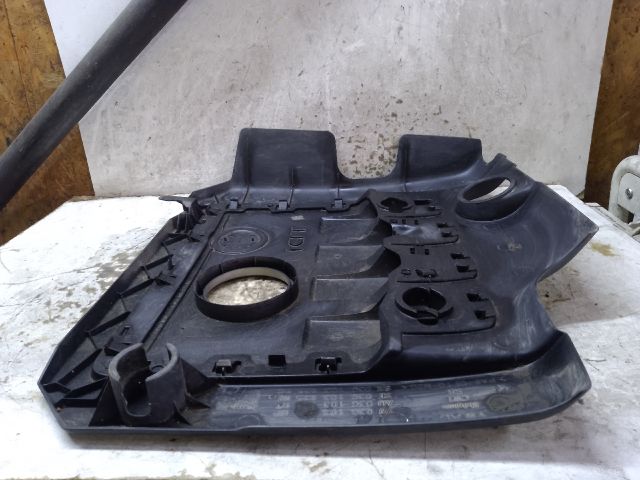 bontott VW PASSAT B6 Felső Motorburkolat