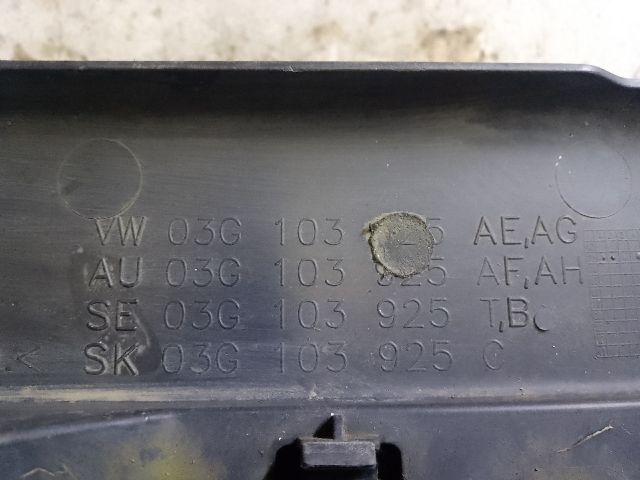 bontott VW PASSAT B6 Felső Motorburkolat