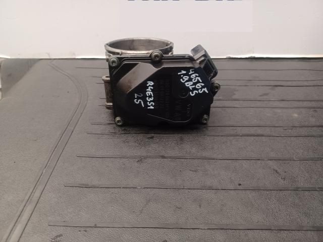 bontott VW PASSAT B6 Fojtószelep (Elektromos)