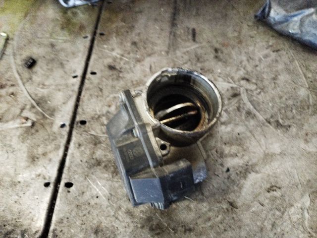 bontott VW PASSAT B6 Fojtószelep (Elektromos)