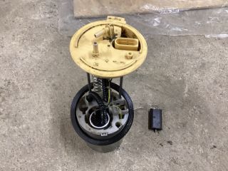 bontott VW PASSAT B6 Gázolajszűrő Ház