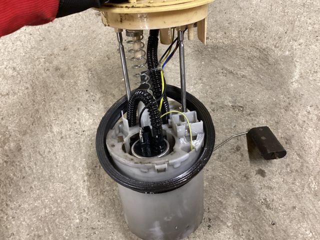 bontott VW PASSAT B6 Gázolajszűrő Ház