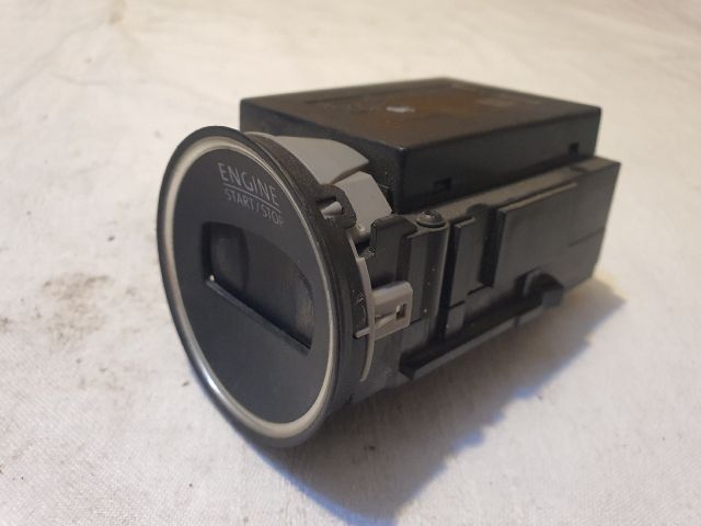 bontott VW PASSAT B6 Gyújtáskapcsoló Házzal