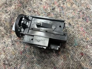 bontott VW PASSAT B6 Gyújtáskapcsoló Házzal