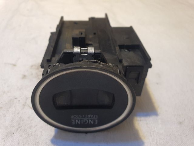 bontott VW PASSAT B6 Gyújtáskapcsoló Házzal