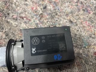 bontott VW PASSAT B6 Gyújtáskapcsoló Házzal