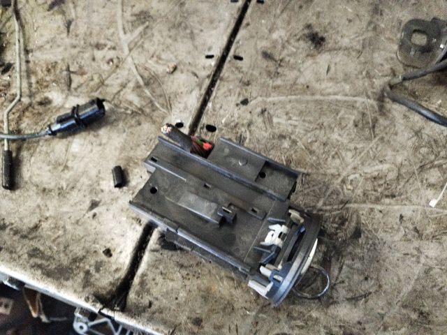 bontott VW PASSAT B6 Gyújtáskapcsoló Házzal