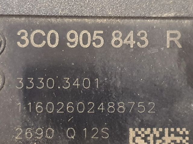 bontott VW PASSAT B6 Gyújtáskapcsoló Házzal