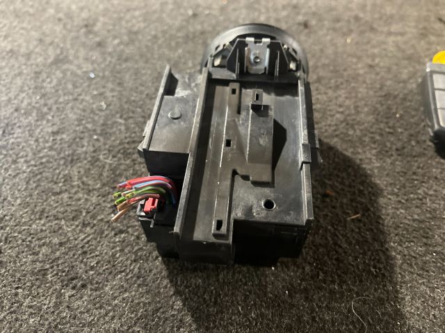 bontott VW PASSAT B6 Gyújtáskapcsoló