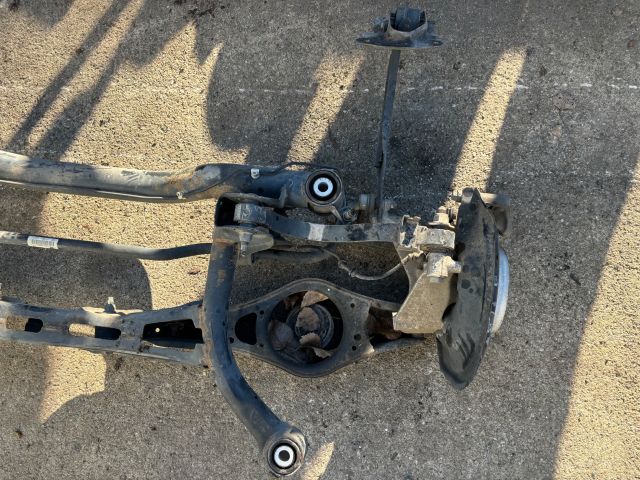 bontott VW PASSAT B6 Hátsó Híd (Tárcsafékes)