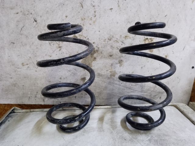 bontott VW PASSAT B6 Hátsó Rugó Pár