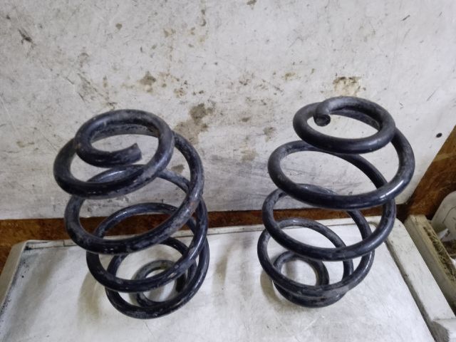 bontott VW PASSAT B6 Hátsó Rugó Pár