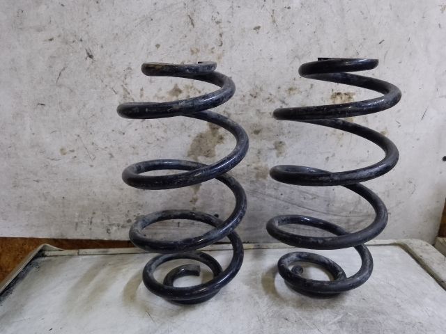 bontott VW PASSAT B6 Hátsó Rugó Pár