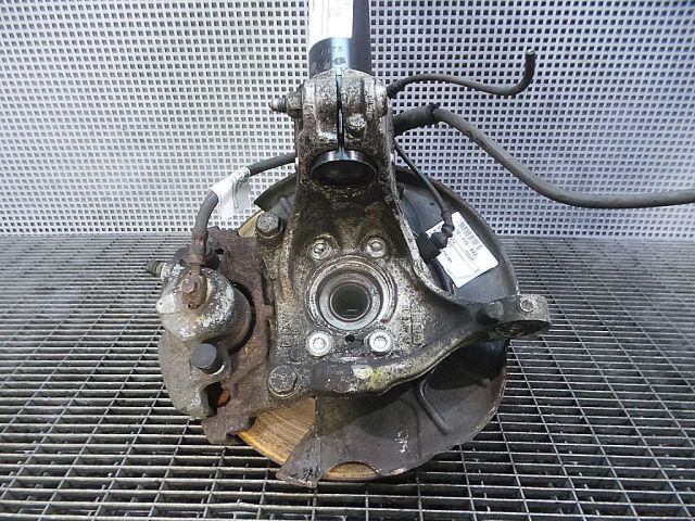 bontott VW PASSAT B6 Jobb első Csonkállvány