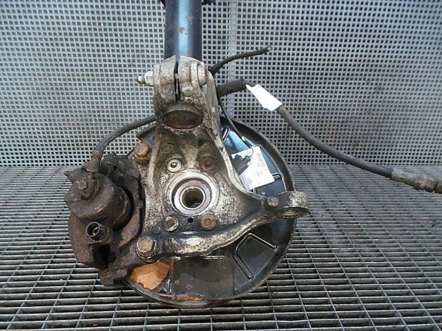 bontott VW PASSAT B6 Jobb első Csonkállvány