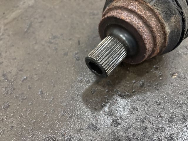 bontott VW PASSAT B6 Jobb Féltengely