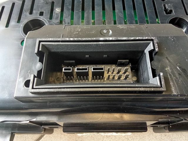 bontott VW PASSAT B6 Kilométeróra