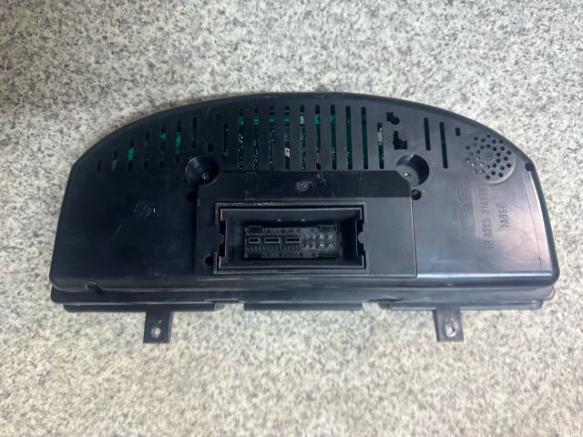 bontott VW PASSAT B6 Kilométeróra