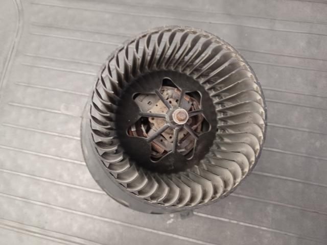 bontott VW PASSAT B6 Klímahűtő Ventilátor