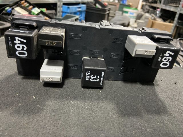 bontott VW PASSAT B6 Komfort Elektronika