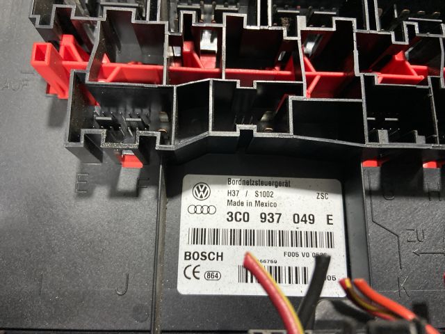 bontott VW PASSAT B6 Komfort Elektronika