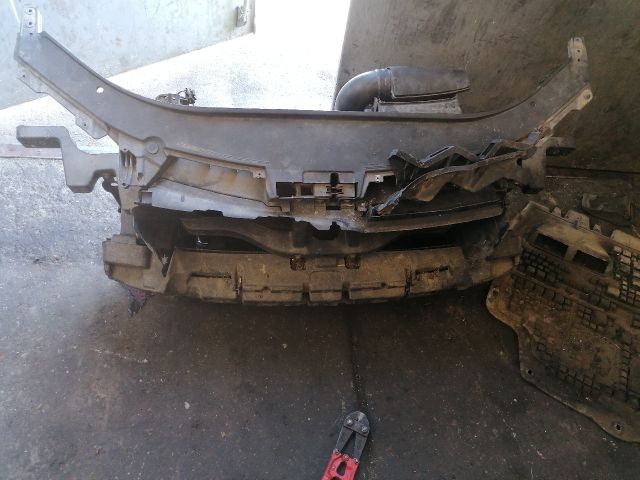 bontott VW PASSAT B6 Komplett Homlokfal (Részeivel)