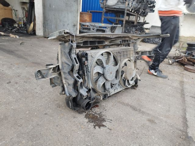 bontott VW PASSAT B6 Komplett Homlokfal (Részeivel)