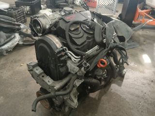 bontott VW PASSAT B6 Komplett Motor (Segédberendezésekkel)